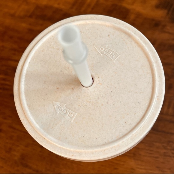 NWOT winnie the pooh floral drinking travel cup with straw - Picture 4 of 6